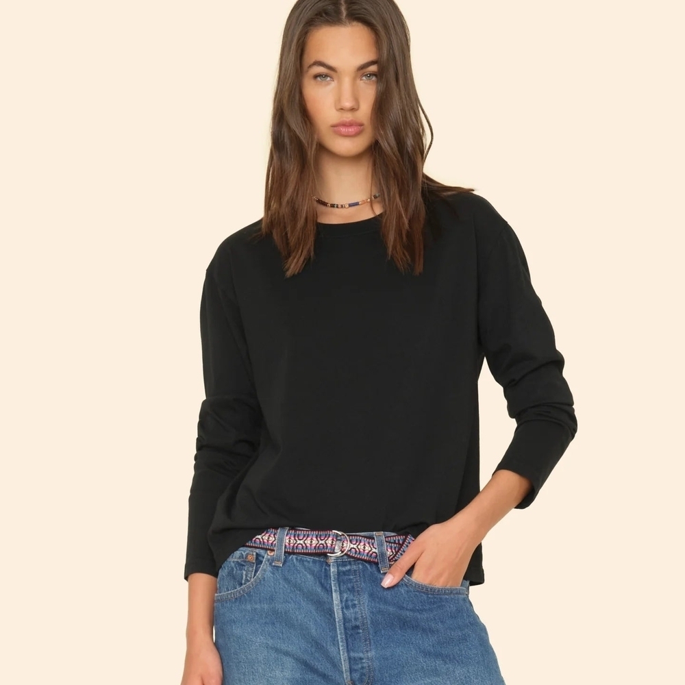 XiRENA Black Long Sleeve Women's Tee, Oversize